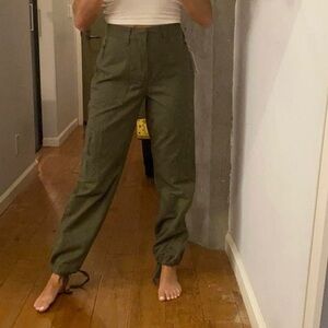 Aritzia green cargo pants